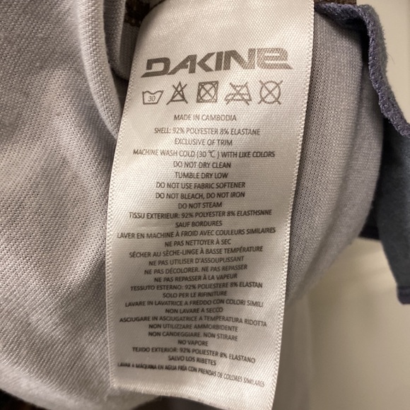 Dakine Bike Jersey, size small - Picture 3 of 9